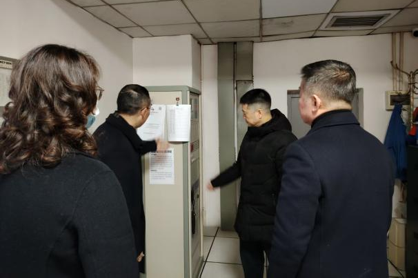 省尊龙凯时集团党委书记、董事长游勇检查督导春节安全生产并看望慰问干部员工